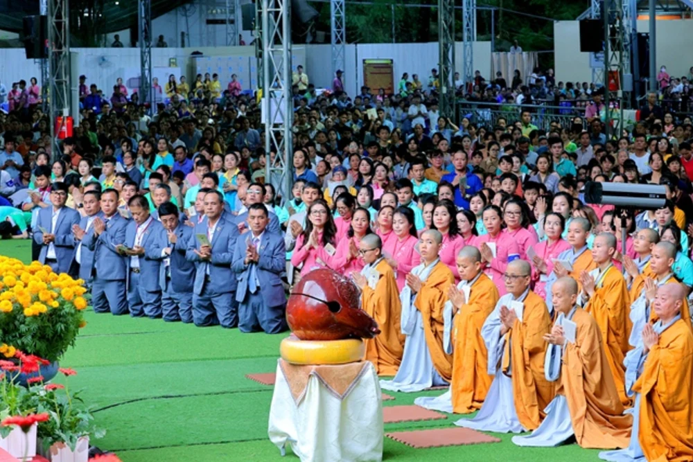 Chùa Phật Quang Vũng Tàu: Hướng Dẫn Tham Quan Mới Nhất 16 Lễ Vu Lan Báo Hiếu Tại Chùa Phật Quang (Rằm tháng 7 Âm lịch)